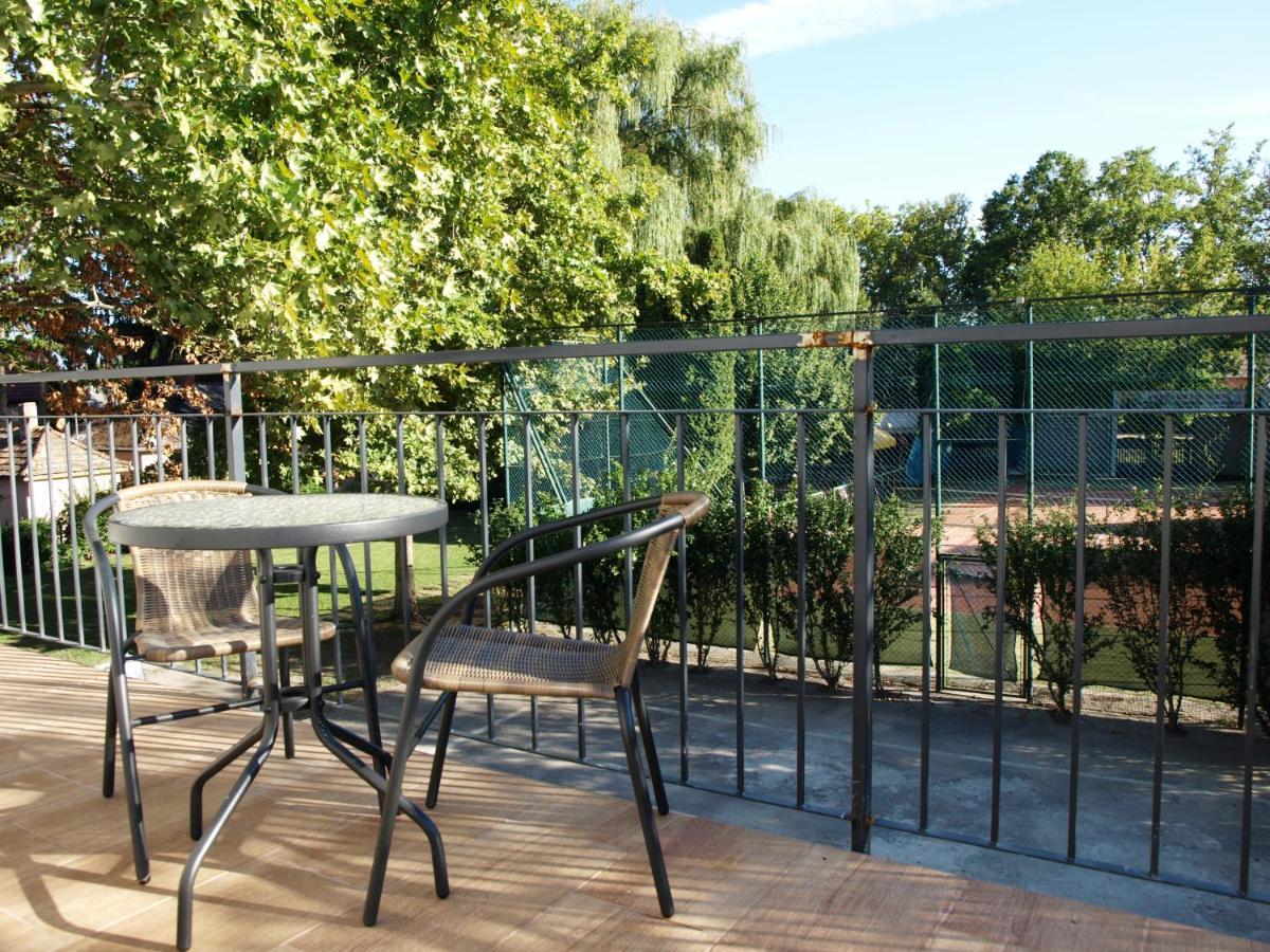 مبيت وإفطار Balatonmáriafürdő Garden Club Panzio المظهر الخارجي الصورة