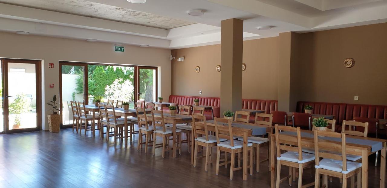 مبيت وإفطار Balatonmáriafürdő Garden Club Panzio المظهر الخارجي الصورة